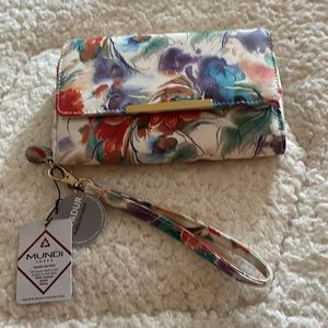 Mundi Big Fat Wallet Vegan Leather.